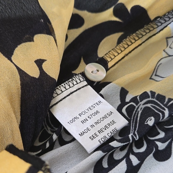 Nicola Short Sleeve Top - Picture 6 of 6